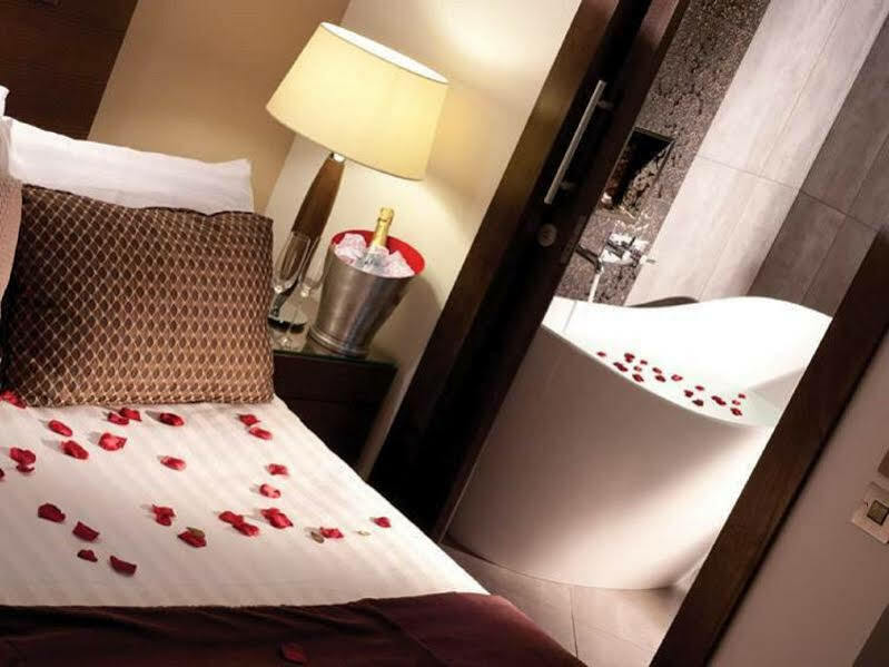 Clandeboye Lodge Hotel Бангор Екстериор снимка